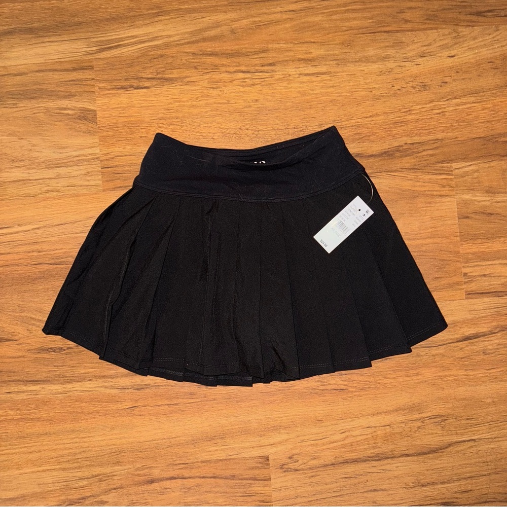 Black Pleated Women's Skirt